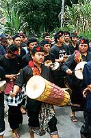 Photo d'un groupe de musiciens lors d'une crmation - Cliquez pour agrandir