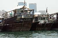 Les dhows et le port des boutres - Cliquez pour agrandir