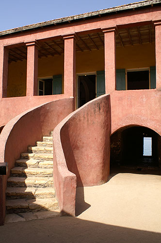 Escalier de la "Maison des Esclaves"