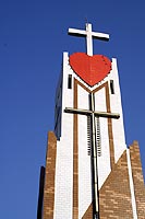 L'glise catholique - Cliquez pour agrandir en 500x350