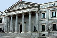 cliquez sur la photo pour dcouvrir le Madrid urbain : les Cortes, la poste, le parc Retiro, les arnes , Gran Via...