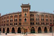 Cliquez sur la photo pour visiter les arnes de Madrid
